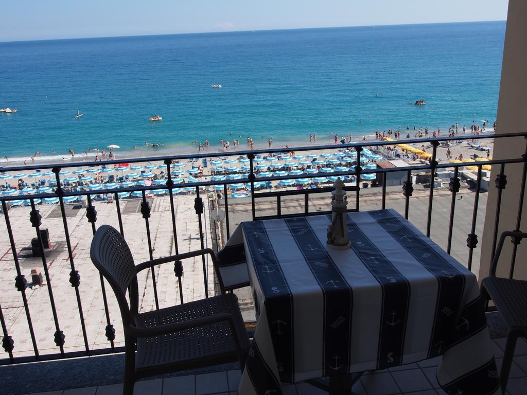 Lido Resort Finale Ligure Zewnętrze zdjęcie