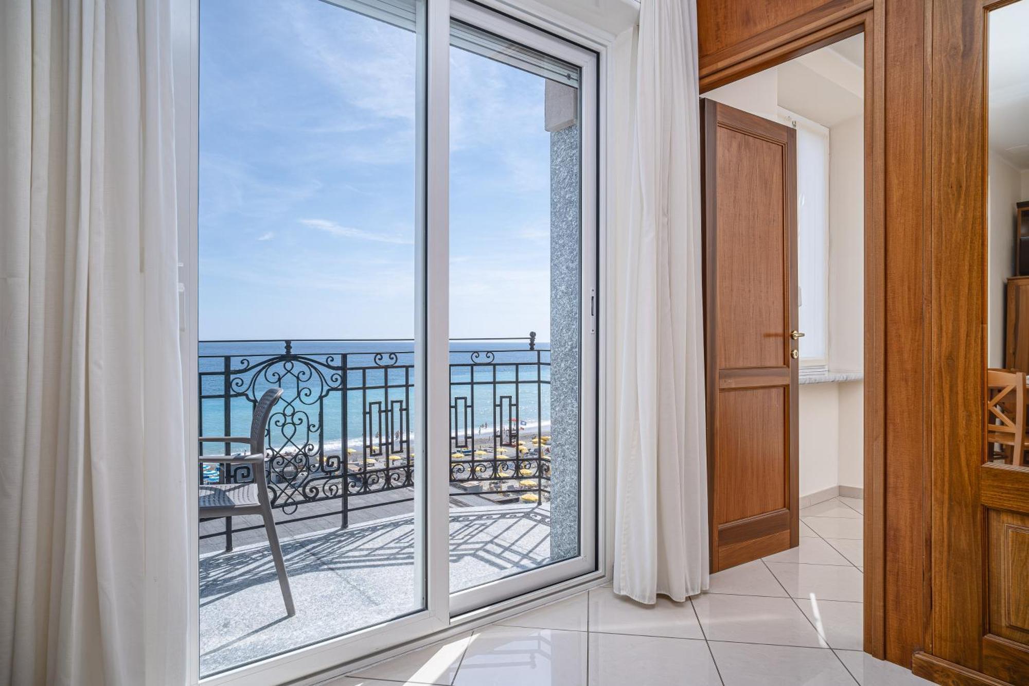 Lido Resort Finale Ligure Zewnętrze zdjęcie